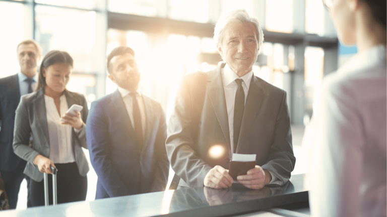 Discover how real-time airport operations and predictive analytics reduce delays, optimize staffing, and improve passenger experience.